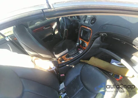 2003 Mercedes-Benz Sl 500 z USA, uszkodzony, nr VIN WDBSK75F13F047367